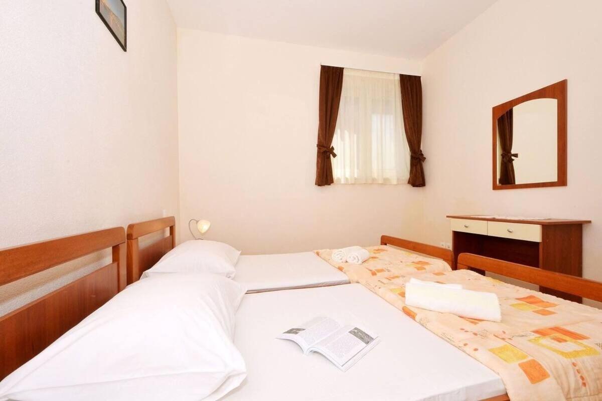 Apartments Sima Трогир Экстерьер фото