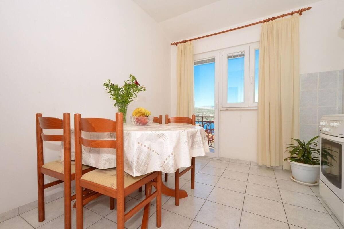 Apartments Sima Трогир Экстерьер фото